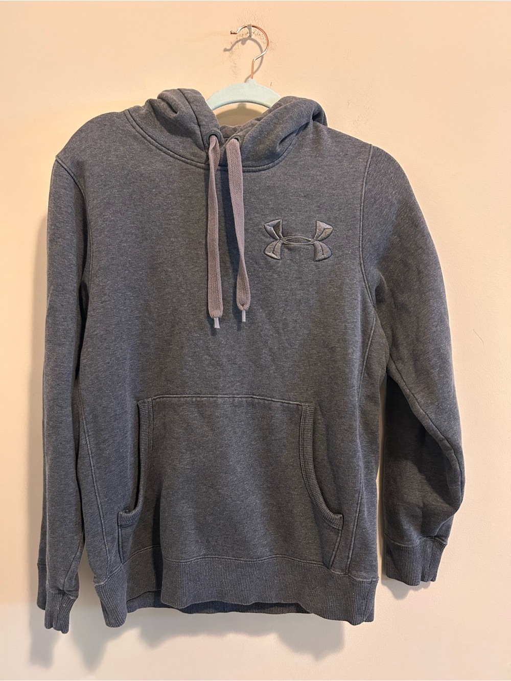 Under Armour Charcoal Gray Pullover‎ Hoodie